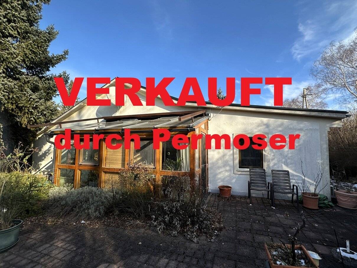 schönes massives Ferienhaus auf großem Pachtgrundstück zu verkaufen