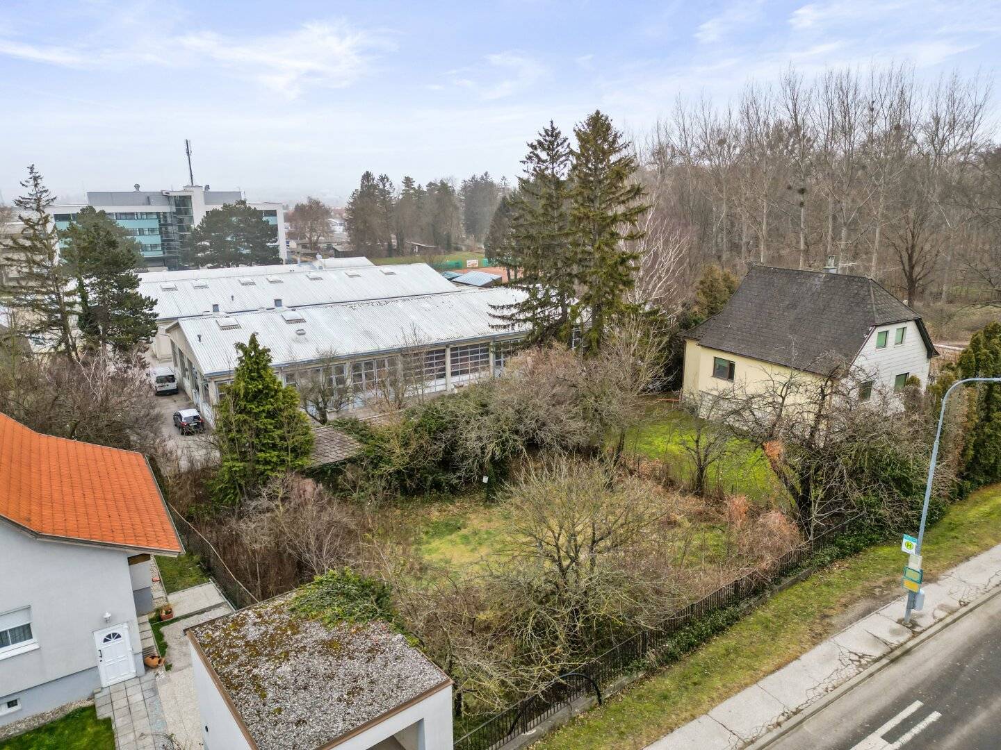 Sanftes Hanggrundstück mit Potential – Für Ihr Zuhause oder Bauträgerentwicklung