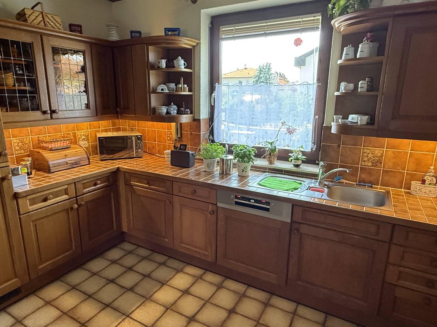 Gepflegter Bungalow mit Vollkeller & traumhaftem Garten – Toplage Ungarviertel