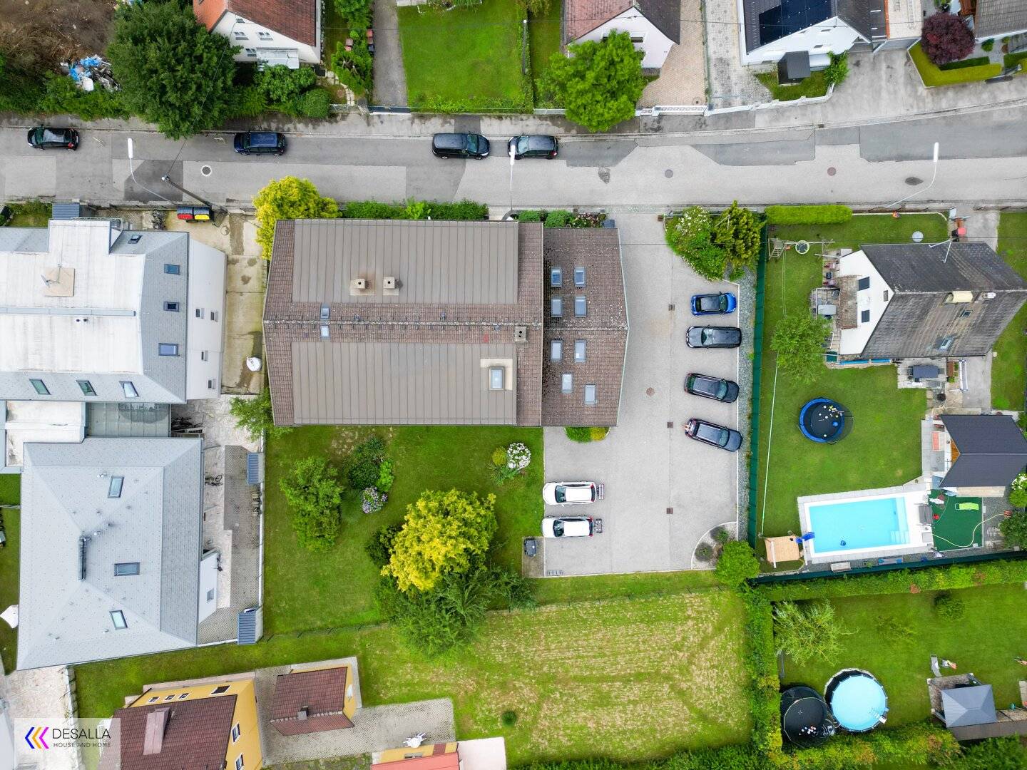 Renditeobjekt in Klagenfurt: 566m² Zinshaus mit Garten, 12 Stellplätzen und 10 Zimmern!
