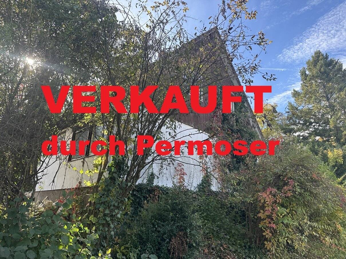stark renovierungsbedürftiges Fertigteilhaus  mit Vollkeller, und wunderschönem Garten