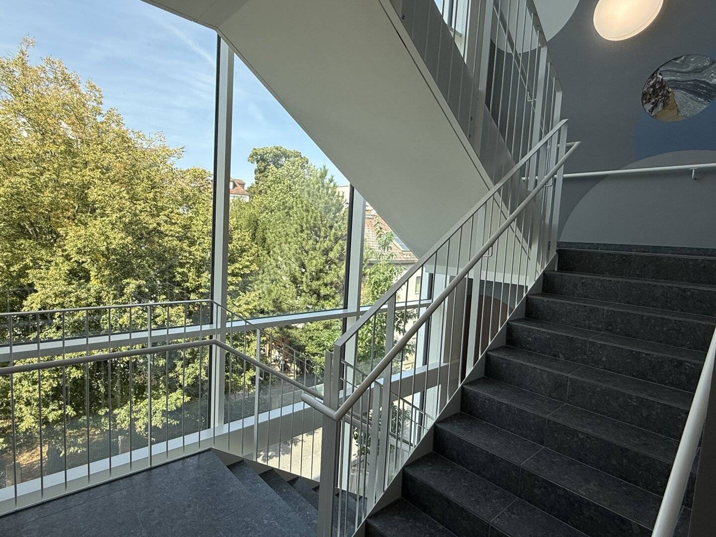 modernes Büro mit über 200 m² in zentrumsnaher Lage zu vermieten