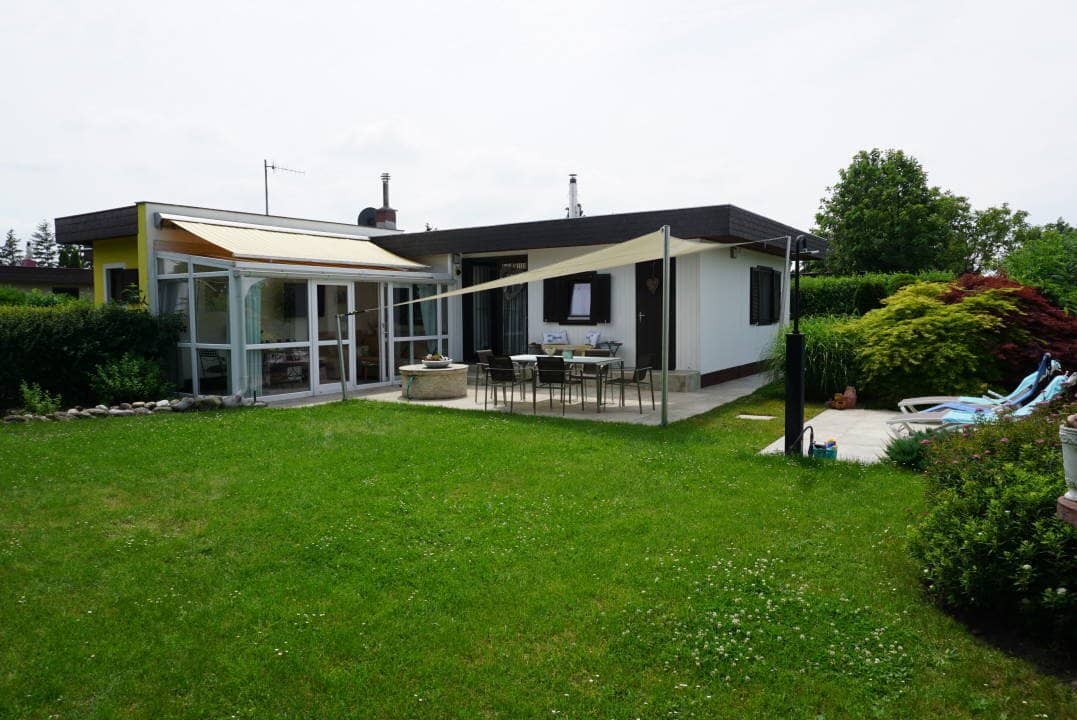 klimatisiertes Ferienhaus mit Wintergarten & Saunahaus – Ihr Rückzugsort in Trausdorf am See