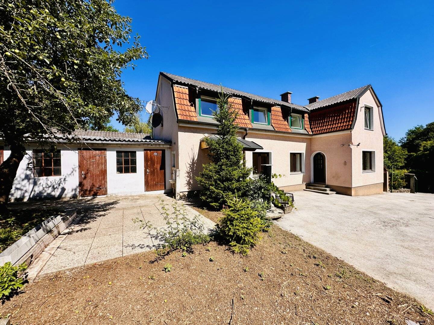 Mehrfamilienhaus mit Garten zum Kauf in Ruhelage in Pottschach