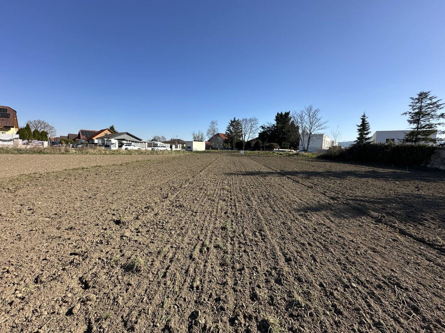 Baugrund am Ortsrand zu verkaufen