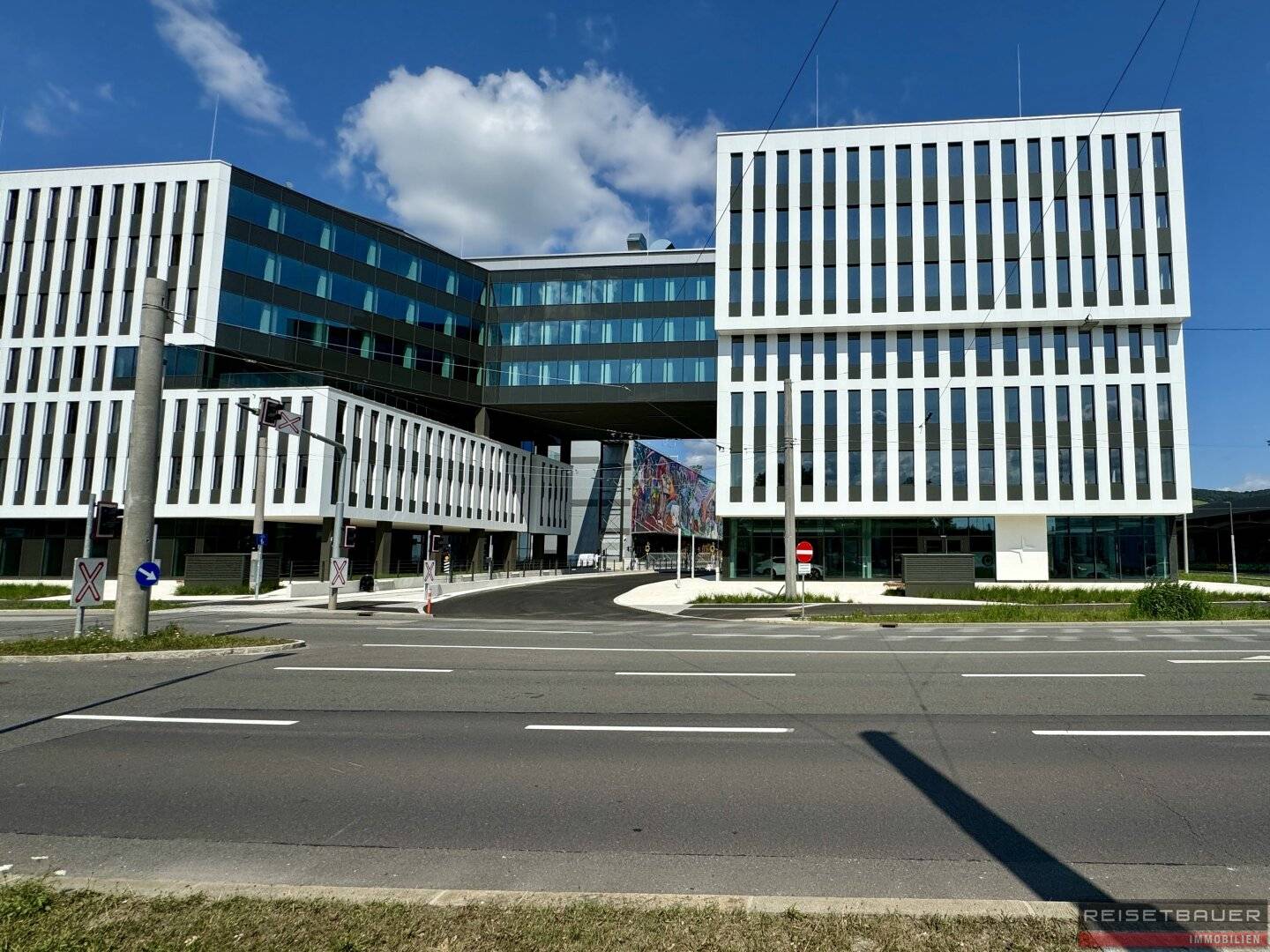 DAS HAFENPORTAL I BÜROFLÄCHEN