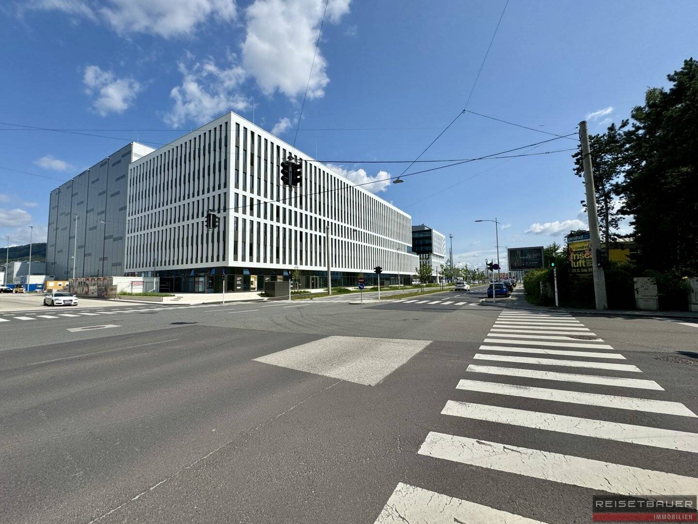 DAS HAFENPORTAL I BÜROFLÄCHE IM 5.OG