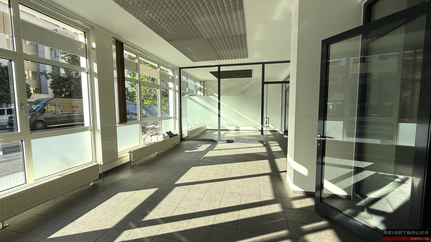 Bürohaus mit Innenhof und zentraler Lage in Linz