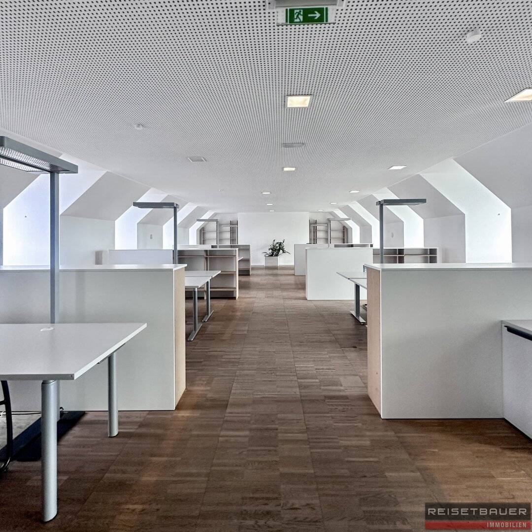 Repräsentative Bürofläche im Dachgeschoss in Urfahr nähe Rathaus