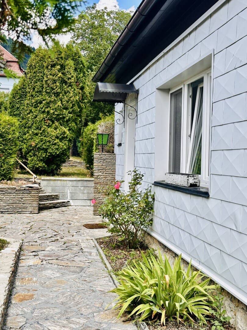 Sanierungshaus mit schönem Garten in Grünbach am Schneeberg