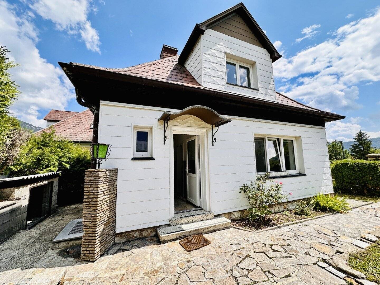 Sanierungshaus mit schönem Garten in Grünbach am Schneeberg