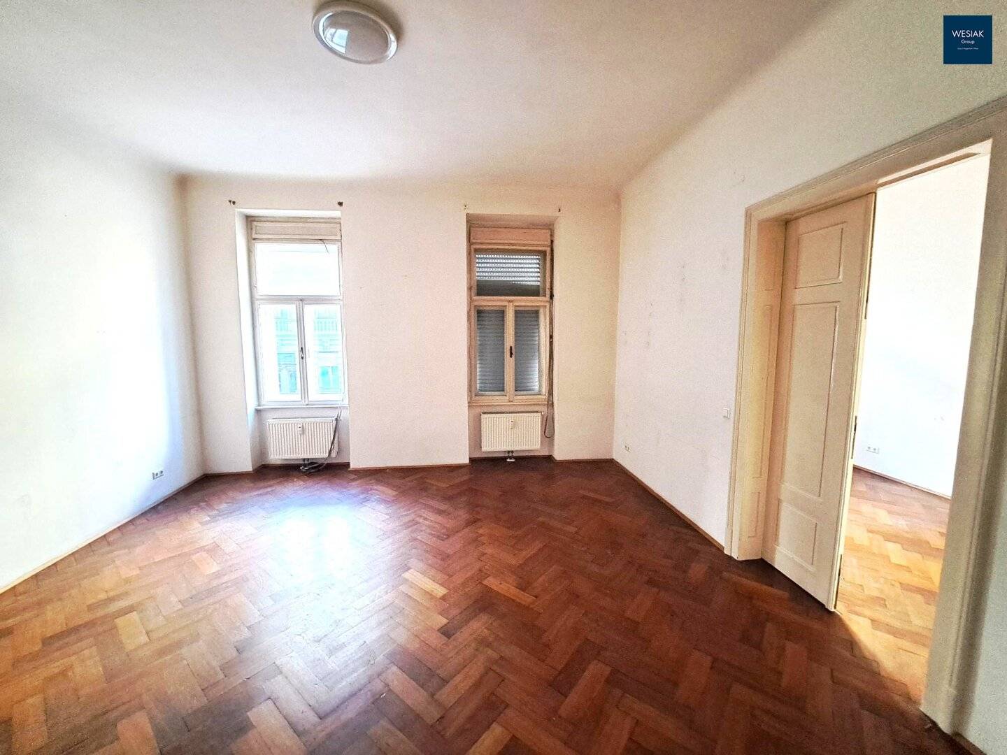 Steyrergasse 97/3 -  Altbauwohnung mit 2 Zimmer und Balkon - ideal für Pärchen