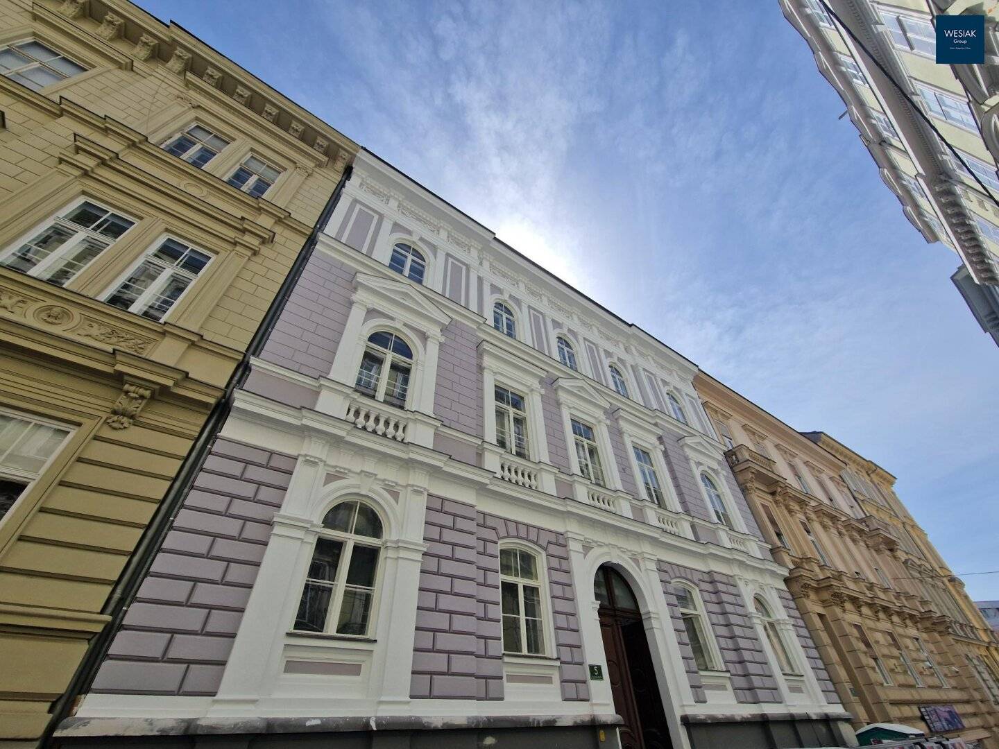 Moderne 3-Zimmer-Wohnung in zentraler Lage mit Balkon, Klimananlage und einer hochwertigen Ausstattung Nähe Kaiser Josef Platz
