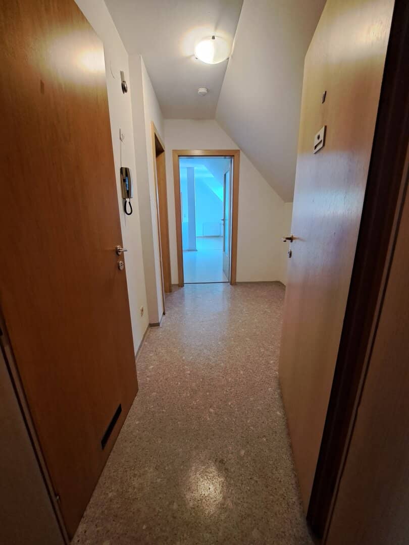 Gemütliche 45,38 m² Dachgeschoss-Wohnung in mitten von Köflach – sofort verfügbar!