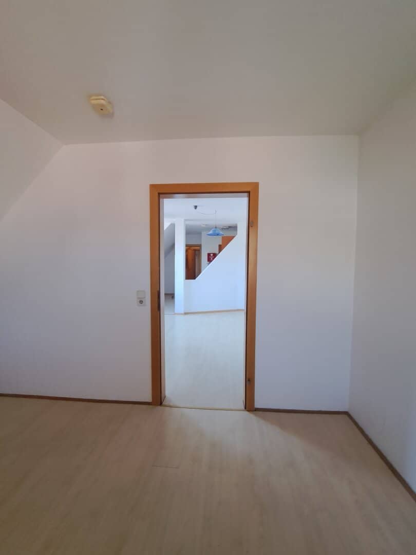 Gemütliche 45,38 m² Dachgeschoss-Wohnung in mitten von Köflach – sofort verfügbar!