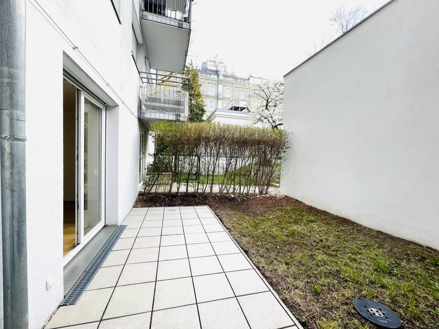 3-Zimmer GARTENWOHNUNG mit Terrasse - zentrale Ruhe-Lage