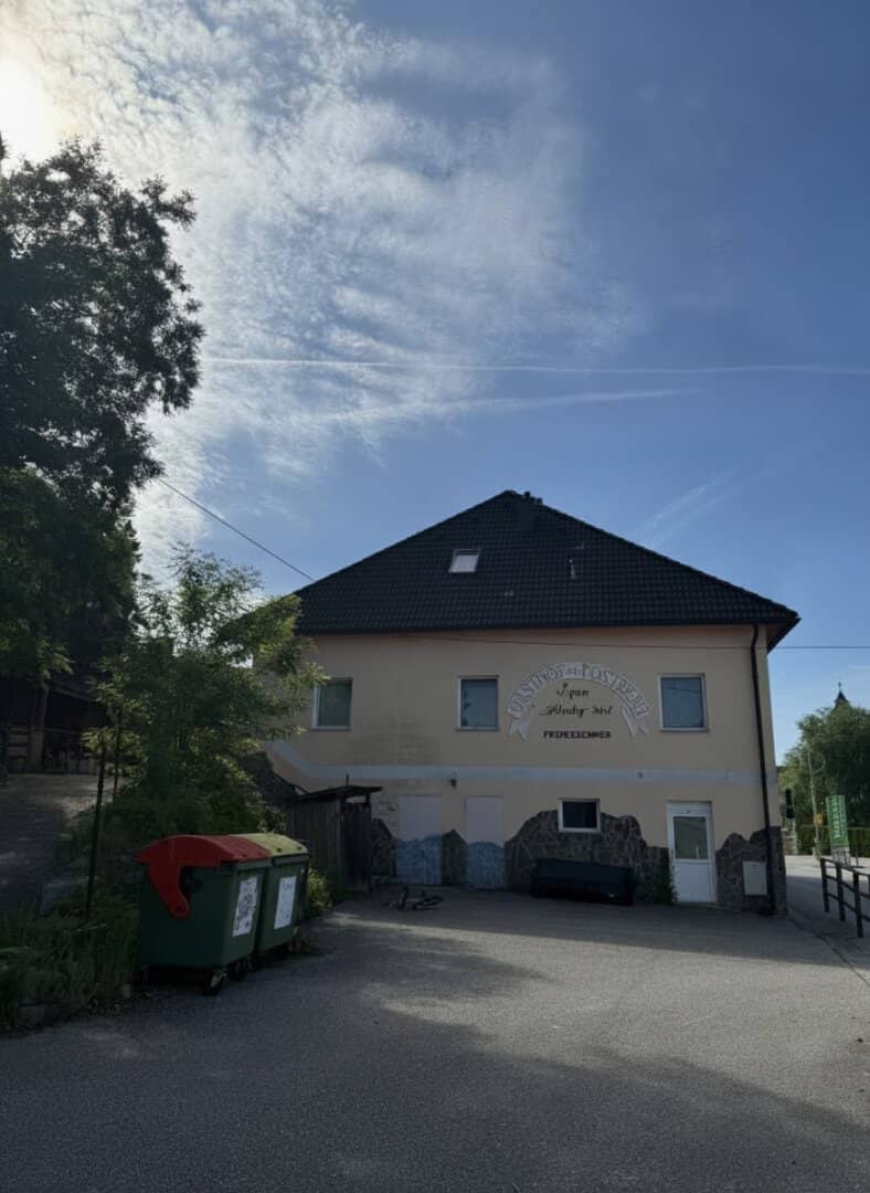 Attraktives Zinshaus mit 818m² Fläche in Baumgartenberg – Top Renditeobjekt!