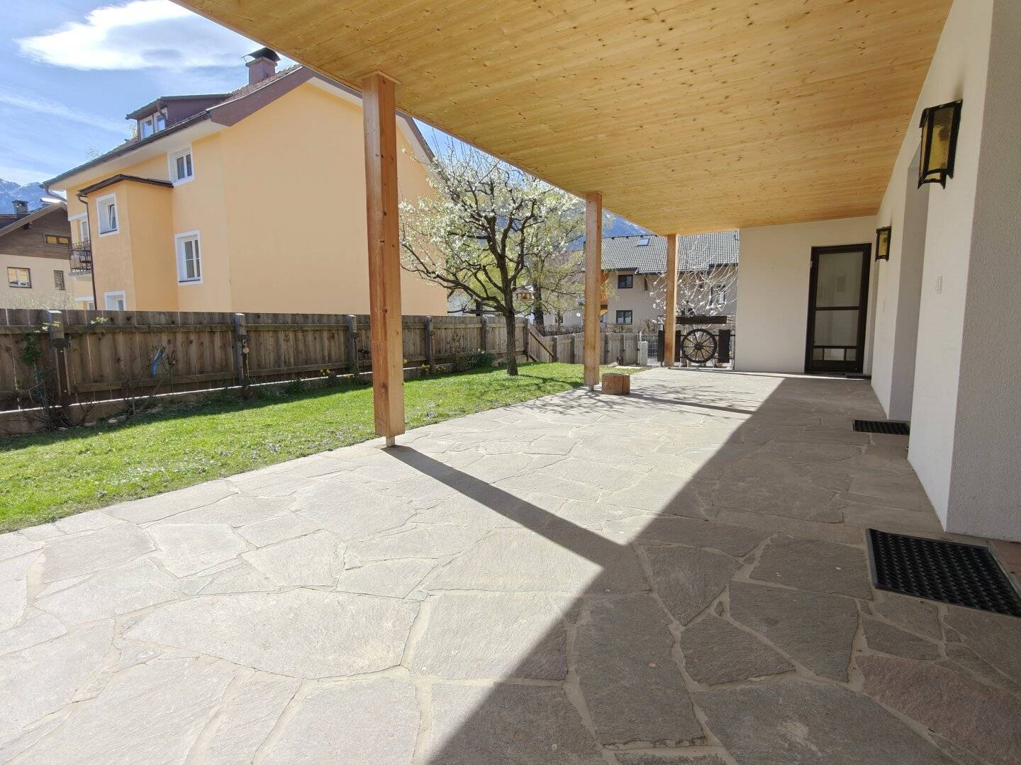 Geräumige Wohnung in Lienz mit Terrasse und Gartenzugang