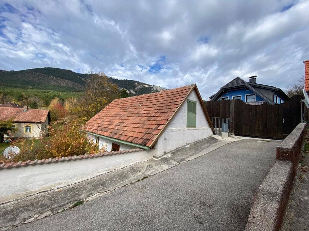 Naturnahes Wohnen im renovierungsbedürftigen Einfamilienhaus in Grünbach am Schneeberg
