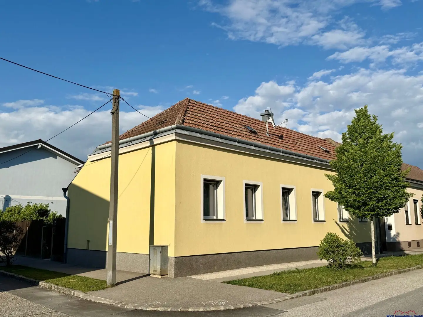 Top single family house with dream garden and terrace in Deutsch-Wagram, Purchase price: EUR 385.000,--