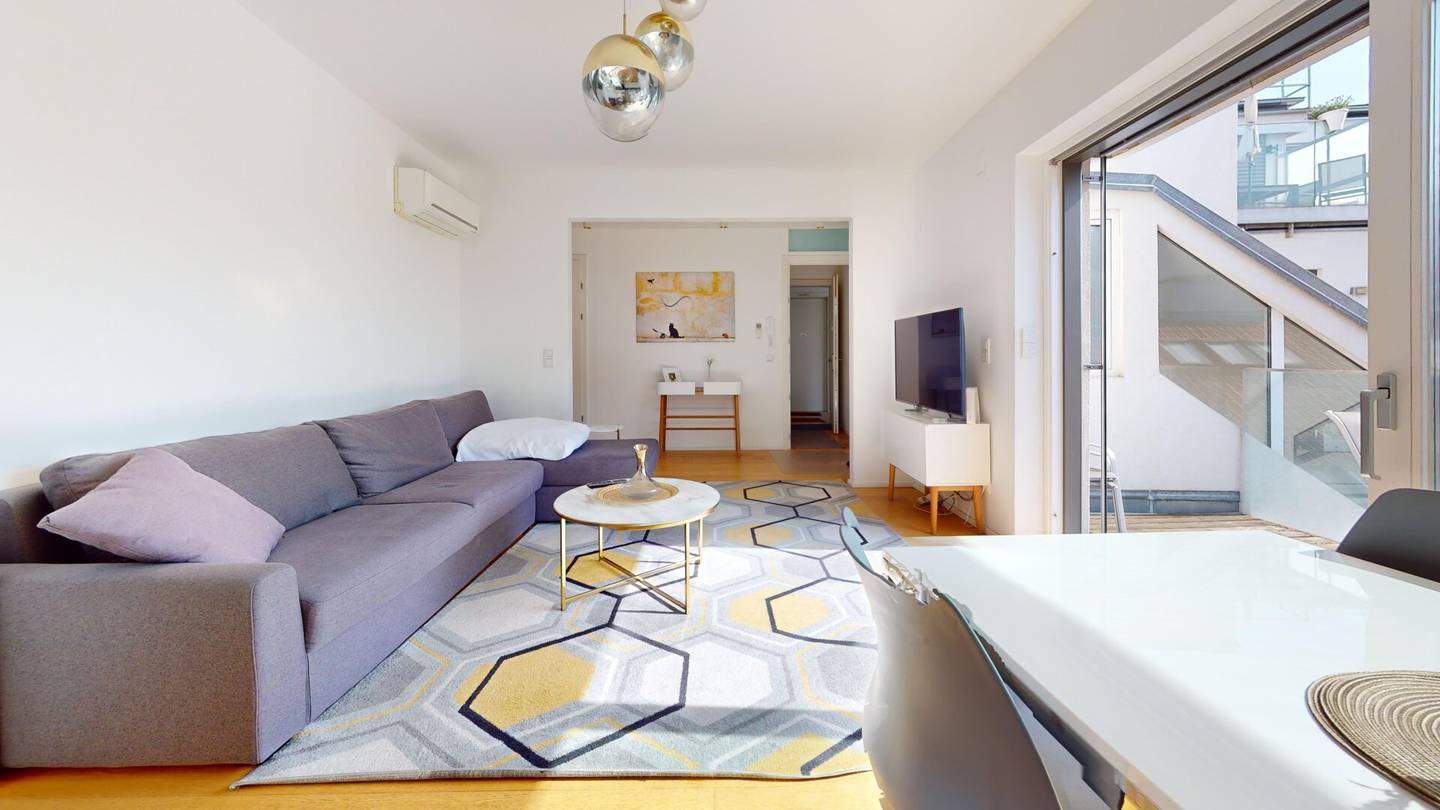READY TO LIVE- LUXURIÖS SERVICED LOFT-ALL IN-PROVISIONSFREI