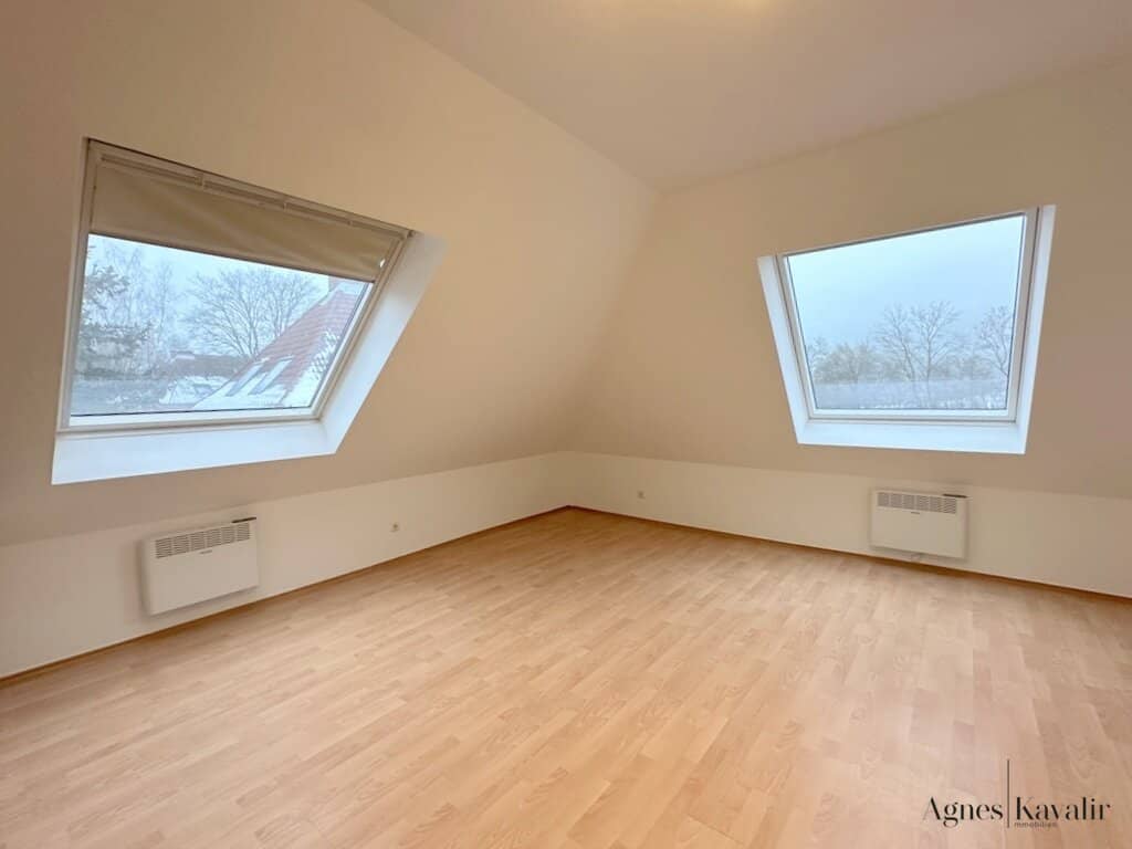 Großzügiges Dachgeschoß mit tollem Grünblick