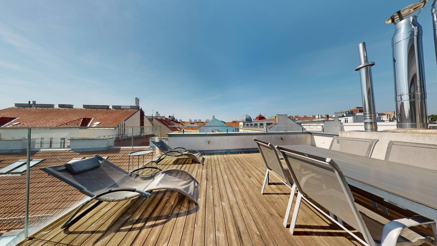 READY TO LIVE- LUXURIÖS SERVICED LOFT. ALL IN. PROVISIONSFFREI