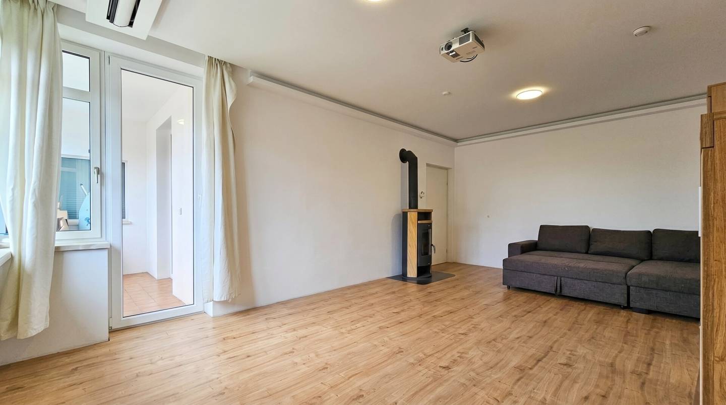 Außergewöhnliches Preis-Leistungs-Verhältnis | Kernsanierte 4-Zi-Wohnung | Sofort beziehbar