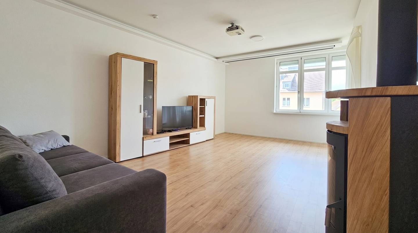 Außergewöhnliches Preis-Leistungs-Verhältnis | Kernsanierte 4-Zi-Wohnung | Sofort beziehbar