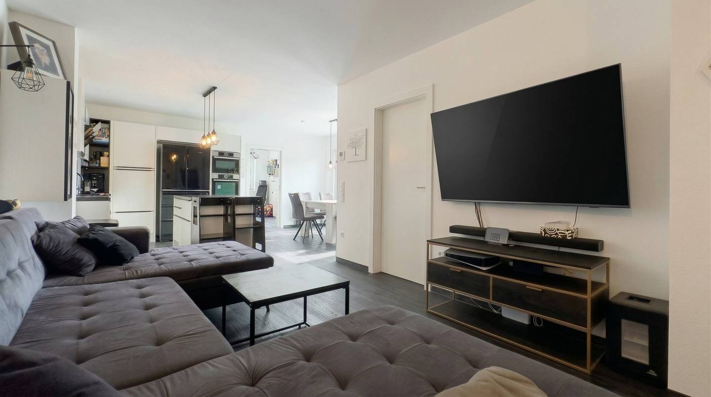 Modere 4 Zimmer Wohnung mit großen Balkon in Deutsch-Wagram