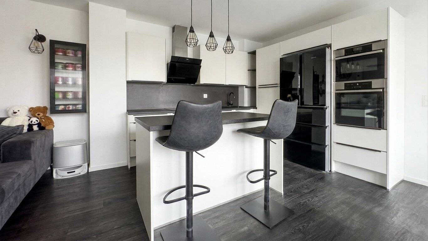 Modere 4 Zimmer Wohnung mit großen Balkon in Deutsch-Wagram