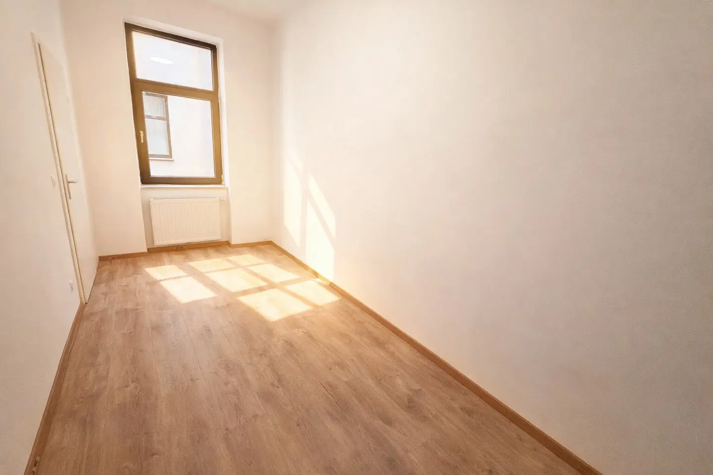 Charmante 3-Zimmer-Wohnung Nähe U2 und S-Bahn ZU VERKAUFEN