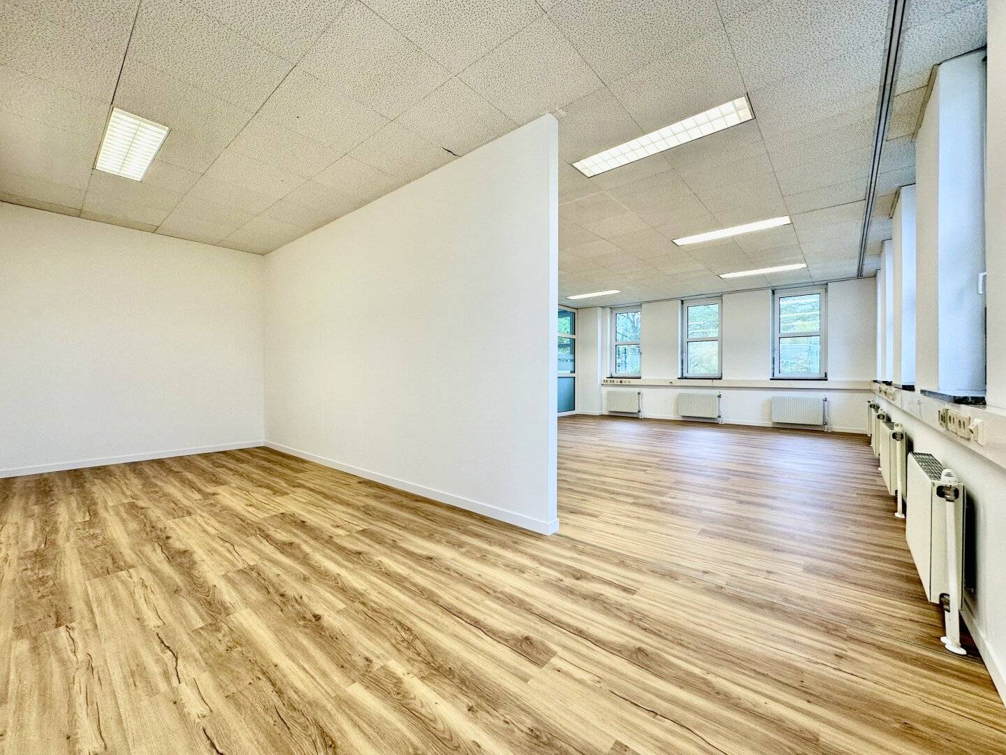 Büro / Ausstellungsraum / Schauraum / Studio / Barrierefrei / inkl. ENERGIEKOSTEN, Reinigung, Parkplatz! in 1230 Wien