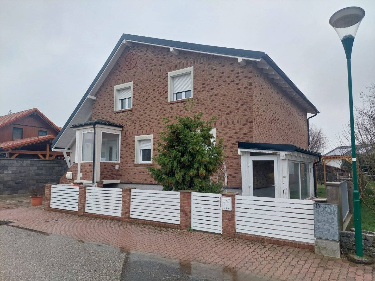 2472 Prellenkirchen - Einfamilienhaus  - mit separater  Einliegerwohnung