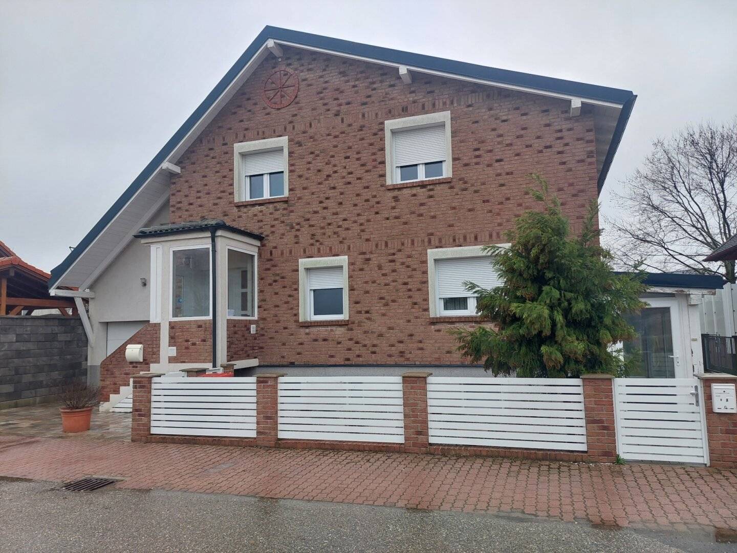 2472 Prellenkirchen - Einfamilienhaus  - mit separater  Einliegerwohnung