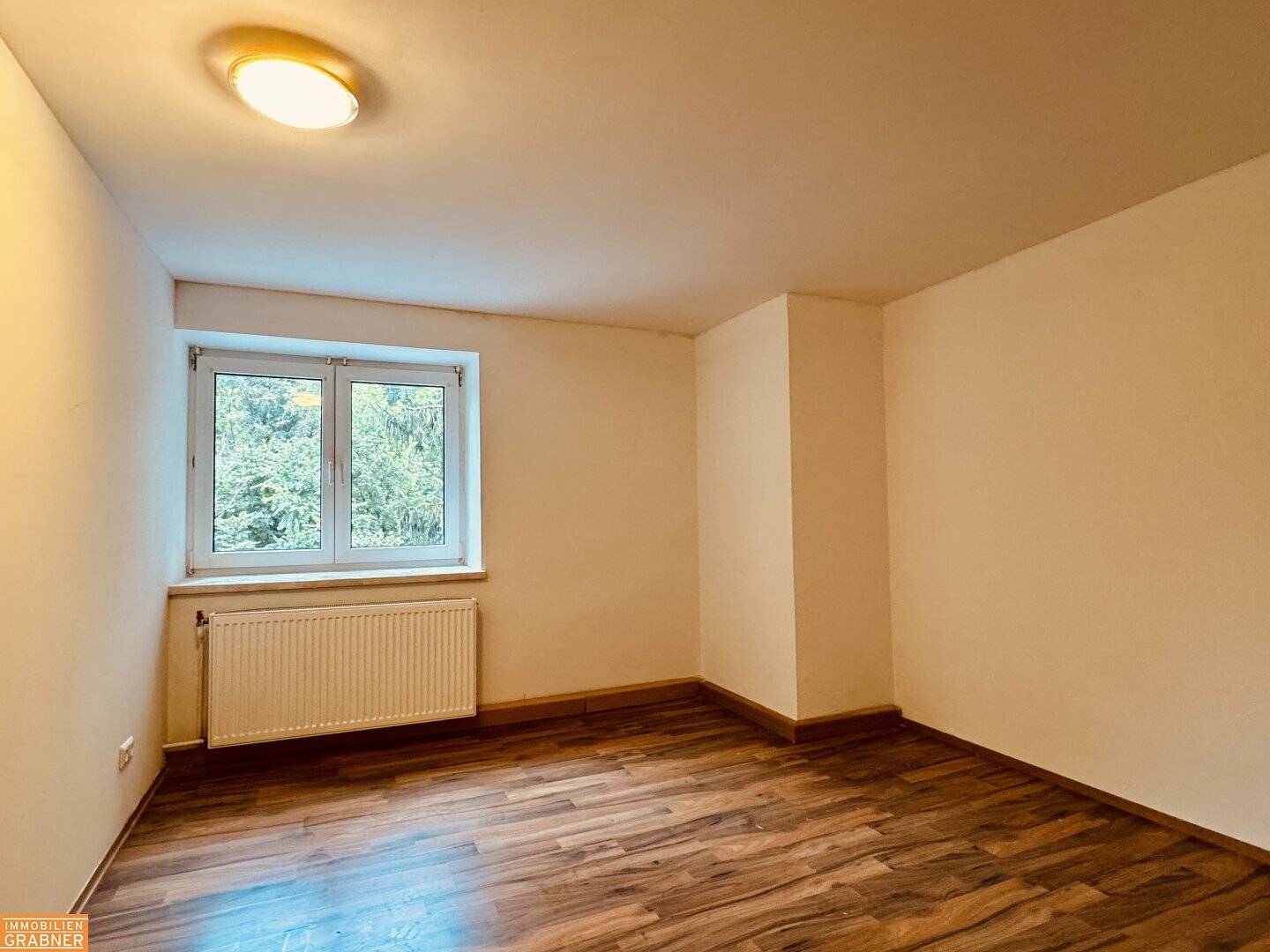Charmante 3-Zimmer-Wohnung mit Eigengarten