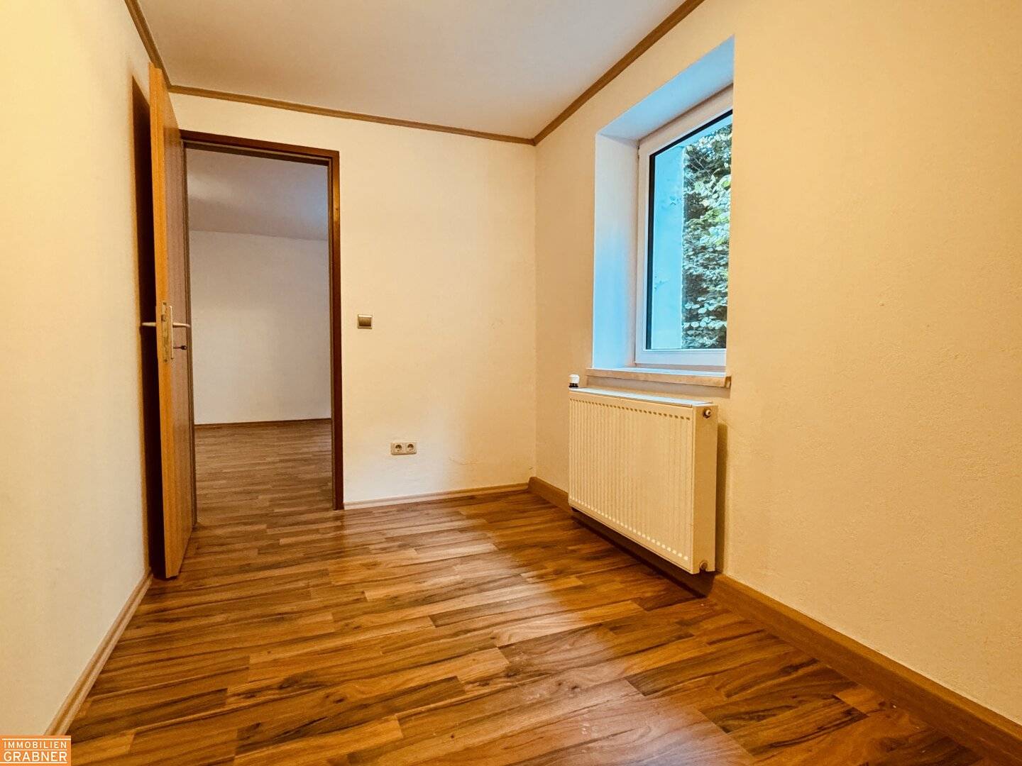 Charmante 3-Zimmer-Wohnung mit Eigengarten