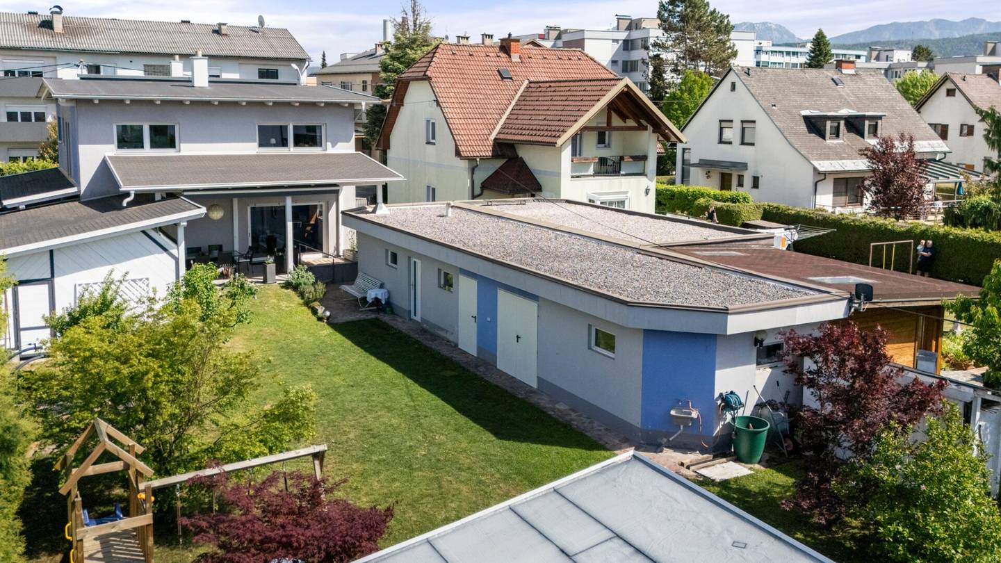 Hochwertiges Einfamilienhaus mit sonnigem Garten und Outdoor-Küche in Klagenfurter Toplage
