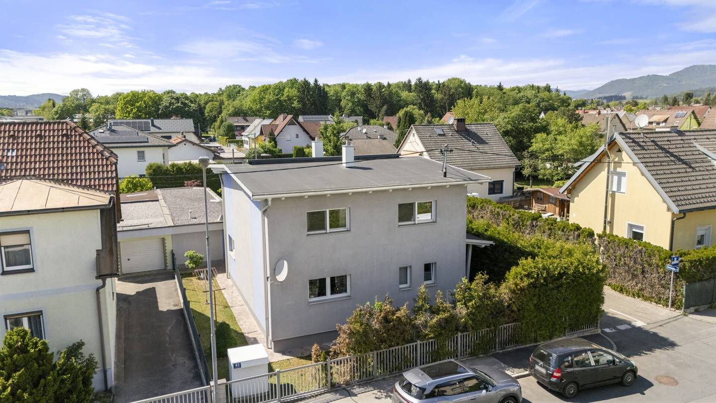 Hochwertiges Einfamilienhaus mit sonnigem Garten und Outdoor-Küche in Klagenfurter Toplage
