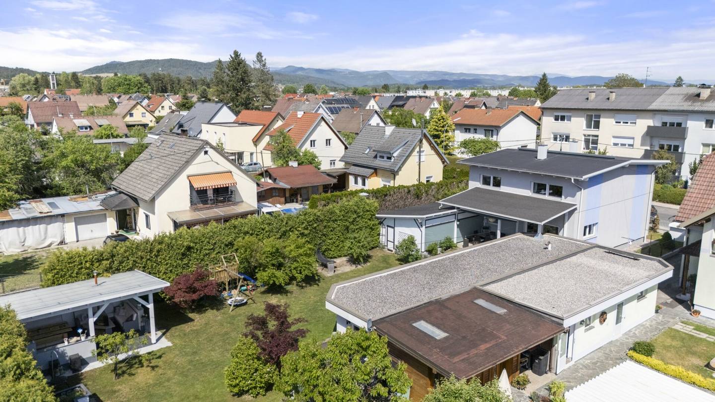 Hochwertiges Einfamilienhaus mit sonnigem Garten und Outdoor-Küche in Klagenfurter Toplage