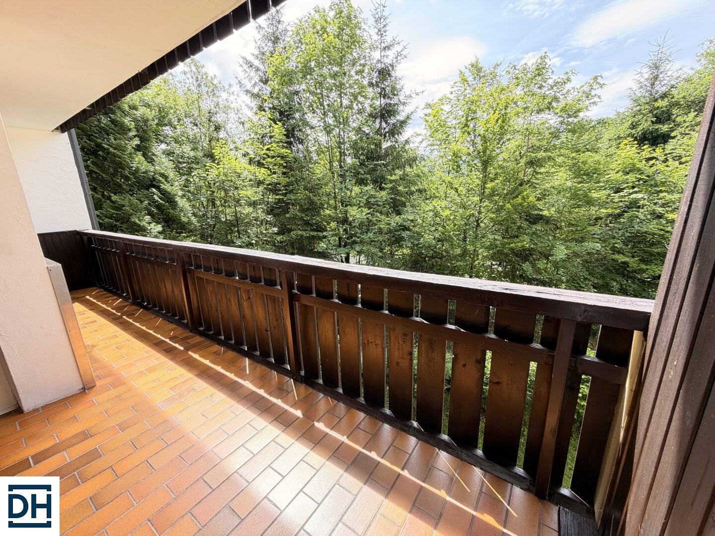Blick auf die Königsseeache mit Südloggia in Anif-Niederalm - 360 Grad Besichtigung möglich