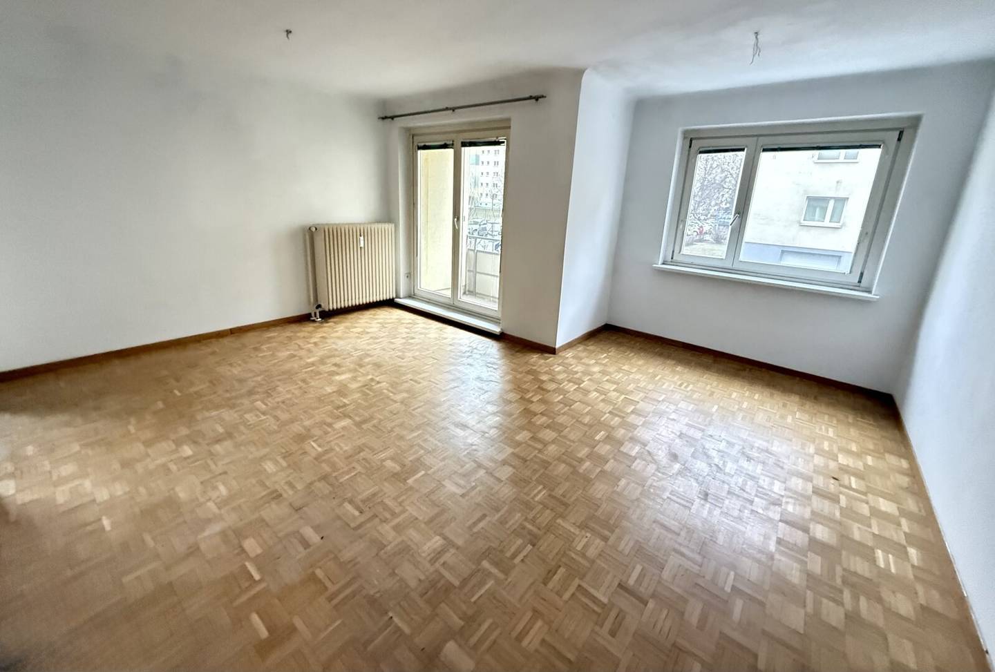 Gemütliche 3-Zimmer-Wohnung mit Loggia in 1220 Wien – Ihr Renovierungsprojekt!