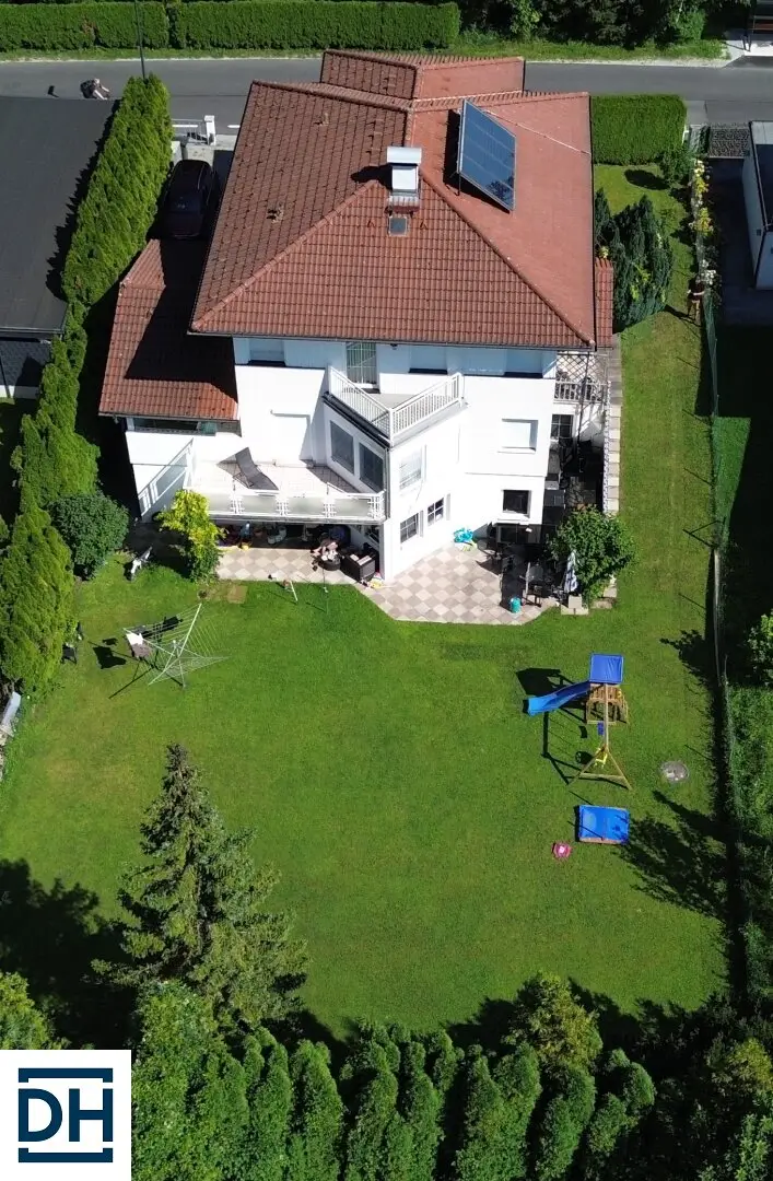 STADTRANDVILLA mit Einliegerwohnung in Premium Lage Wals