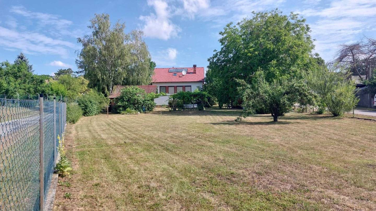 Bruck/Leitha Nähe  - gepflegtes Einfamilienhaus in absoluter Ruhelage