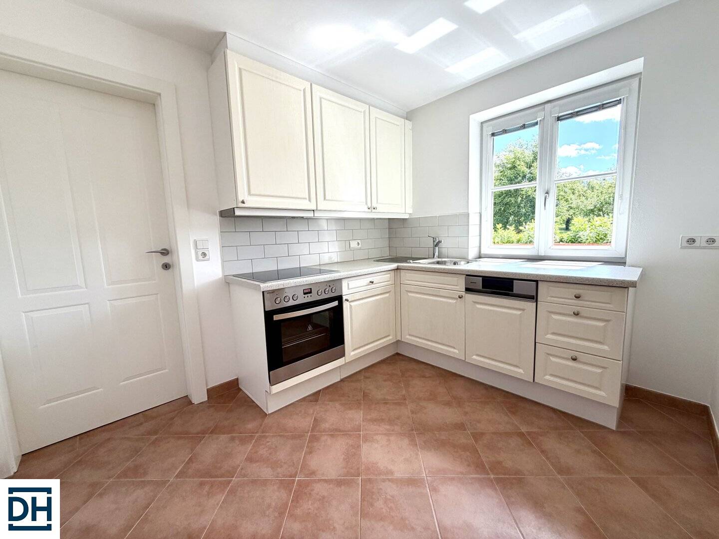 Grosszügige 2 Zi. Wohnung mit Terrasse in Walserberg