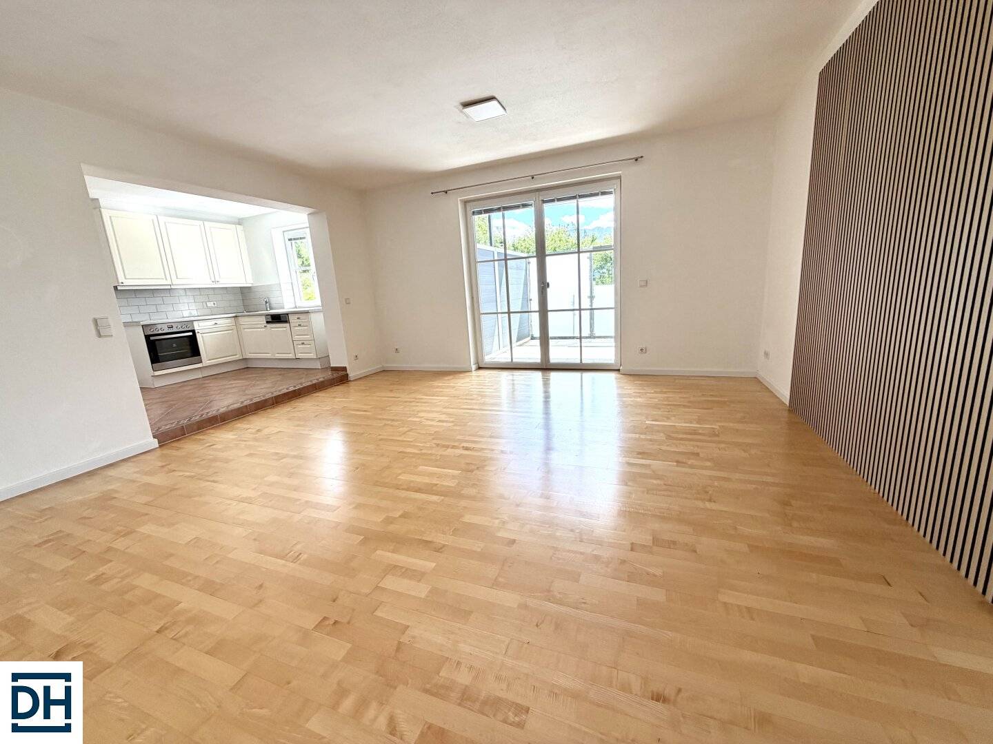 Grosszügige 2 Zi. Wohnung mit Terrasse in Walserberg