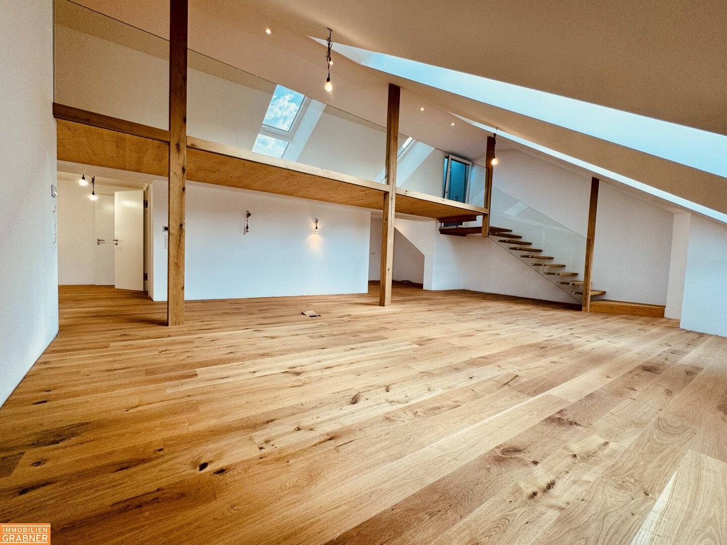 Exklusive Dachgeschosswohnung im 4-Sterne Hotel am Rathausplatz in Gmunden