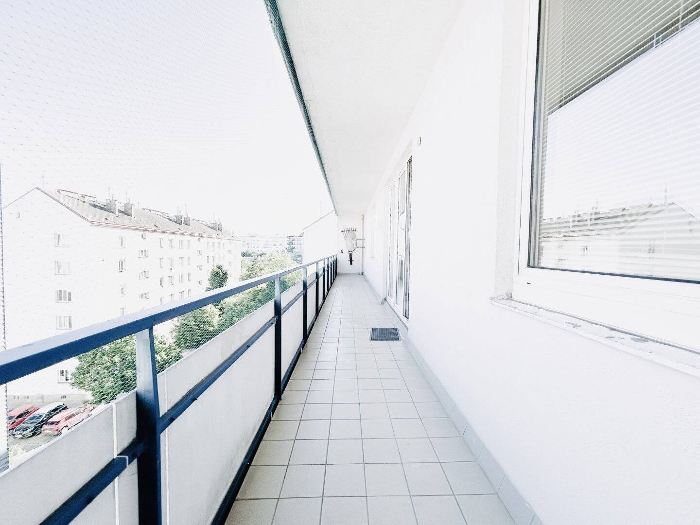 Großzügige 2-Zimmer-Wohnung mit separater Küche und großer Loggia – Wohnen im 20. Bezirk