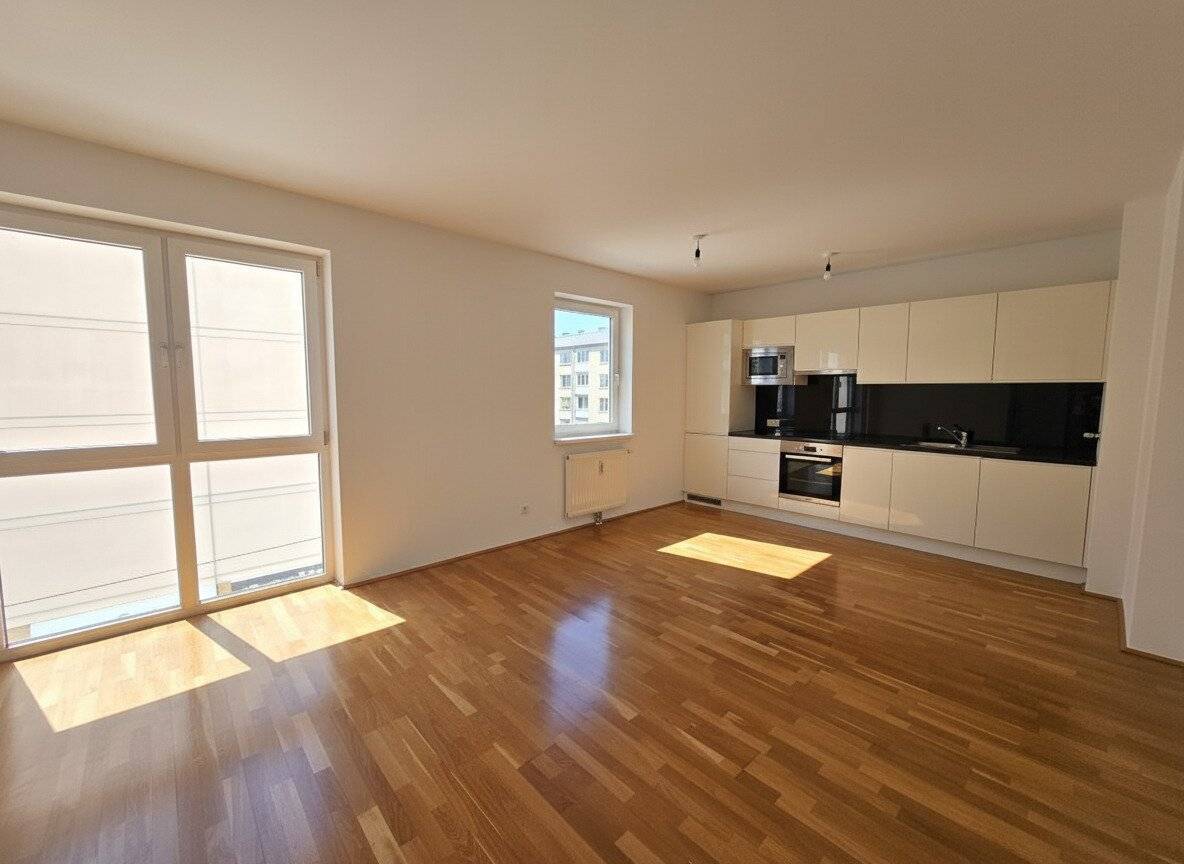 Komfortable 2-Zimmer-Wohnung mit Lift und großzügiger Wohnküche -- Frömmlgasse