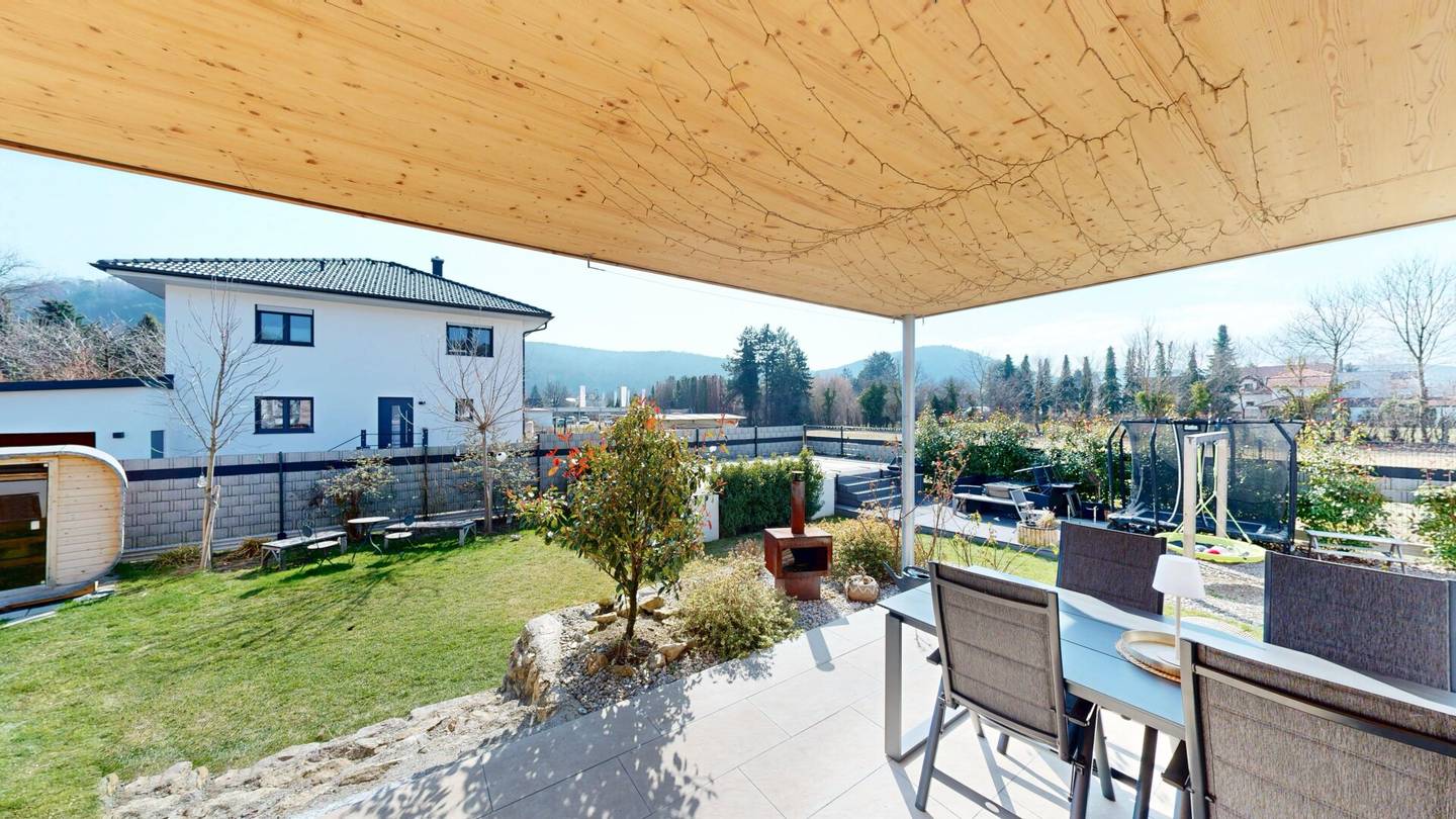 Phantastisches, neuwertiges Einfamilienhaus mit großem Garten | 4 Zimmer - 147 m² | Carport | PV-Anlage u.v.m.